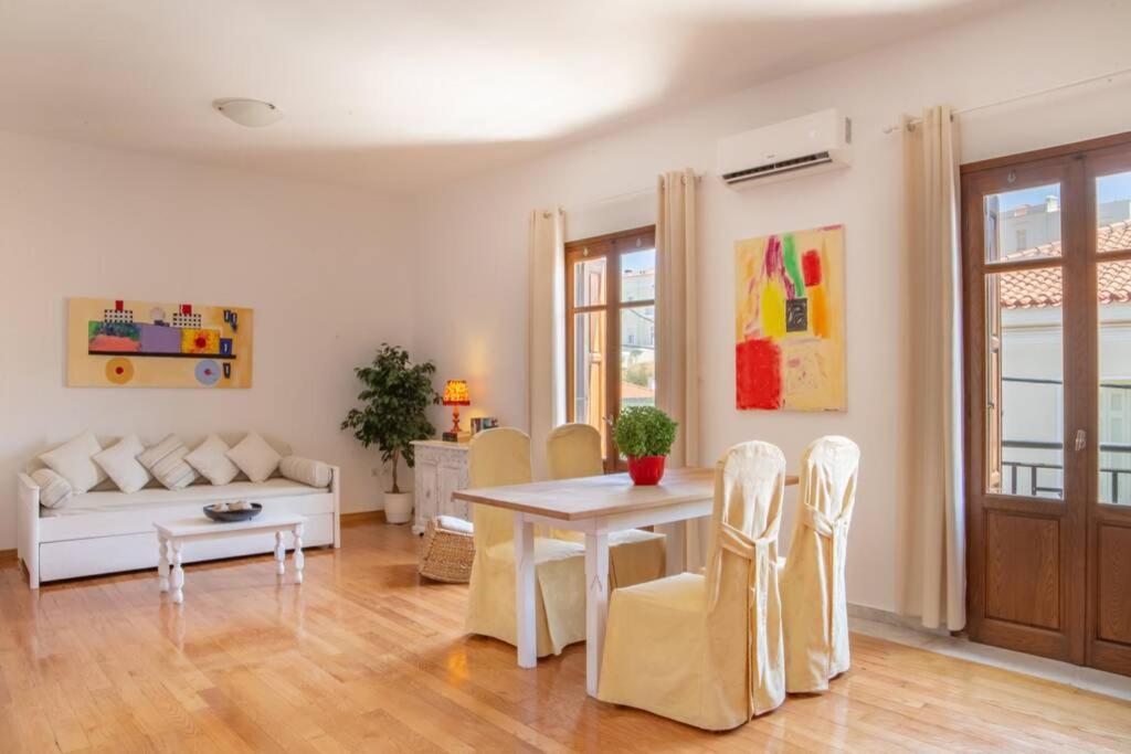 Seaview Stylish Flat In Andros - Walk To Beach Exterior photo